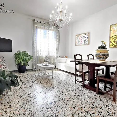 Bed & Breakfast Colori Della Versilia Montignoso